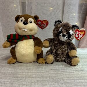 TY Beanie Babies Christmas Beaver and Raccoon Plush